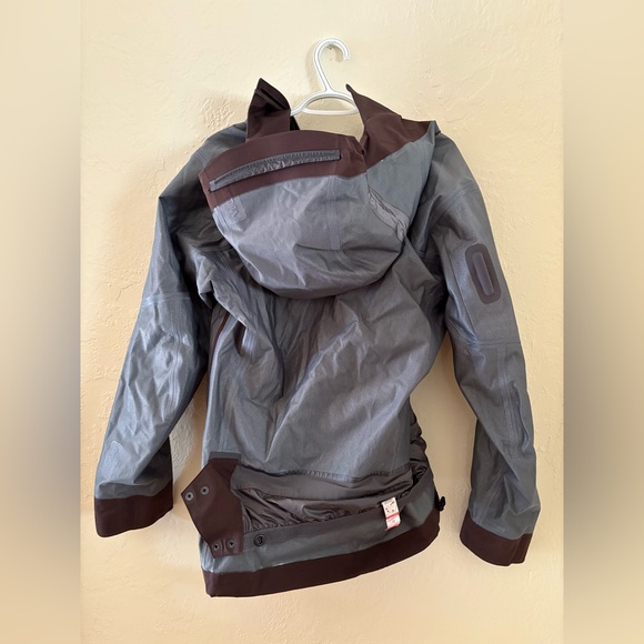 Sabre Anorak - Picture 5 of 5